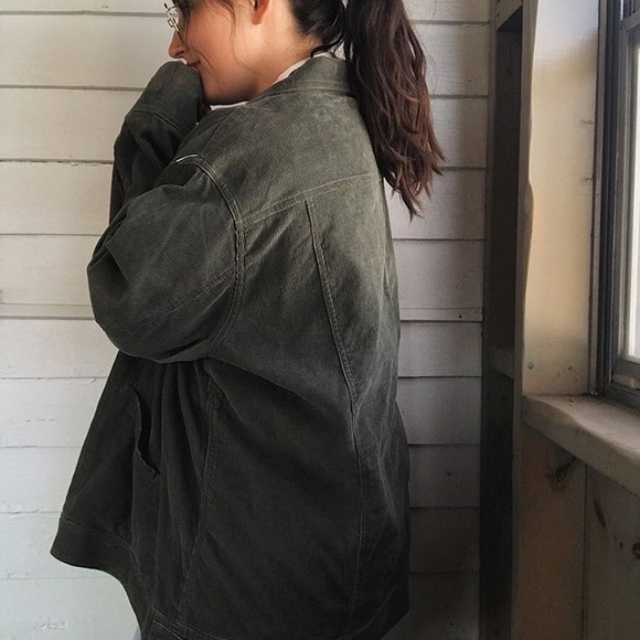 ❌SOLD❌ CORDUROY GREEN JACKET - Picture 3 of 6